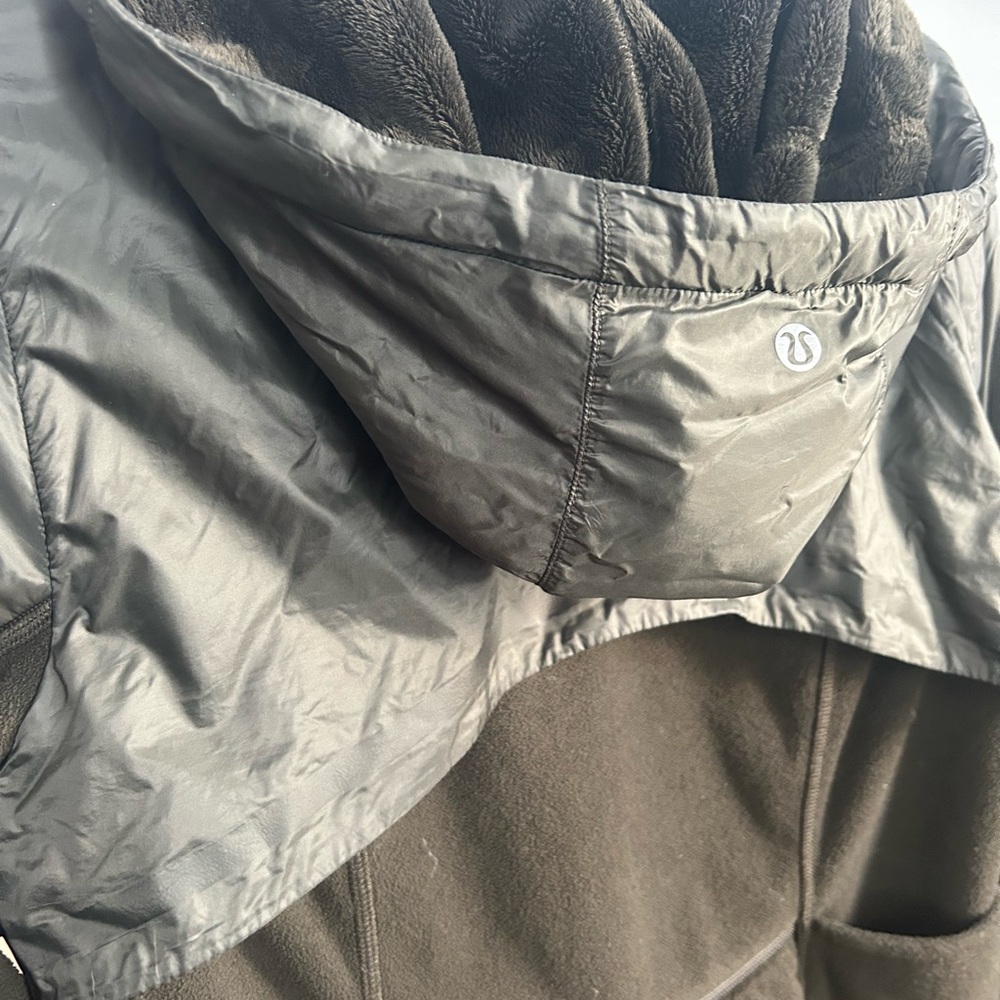 Lululemon Fleece - Picture 3 of 7